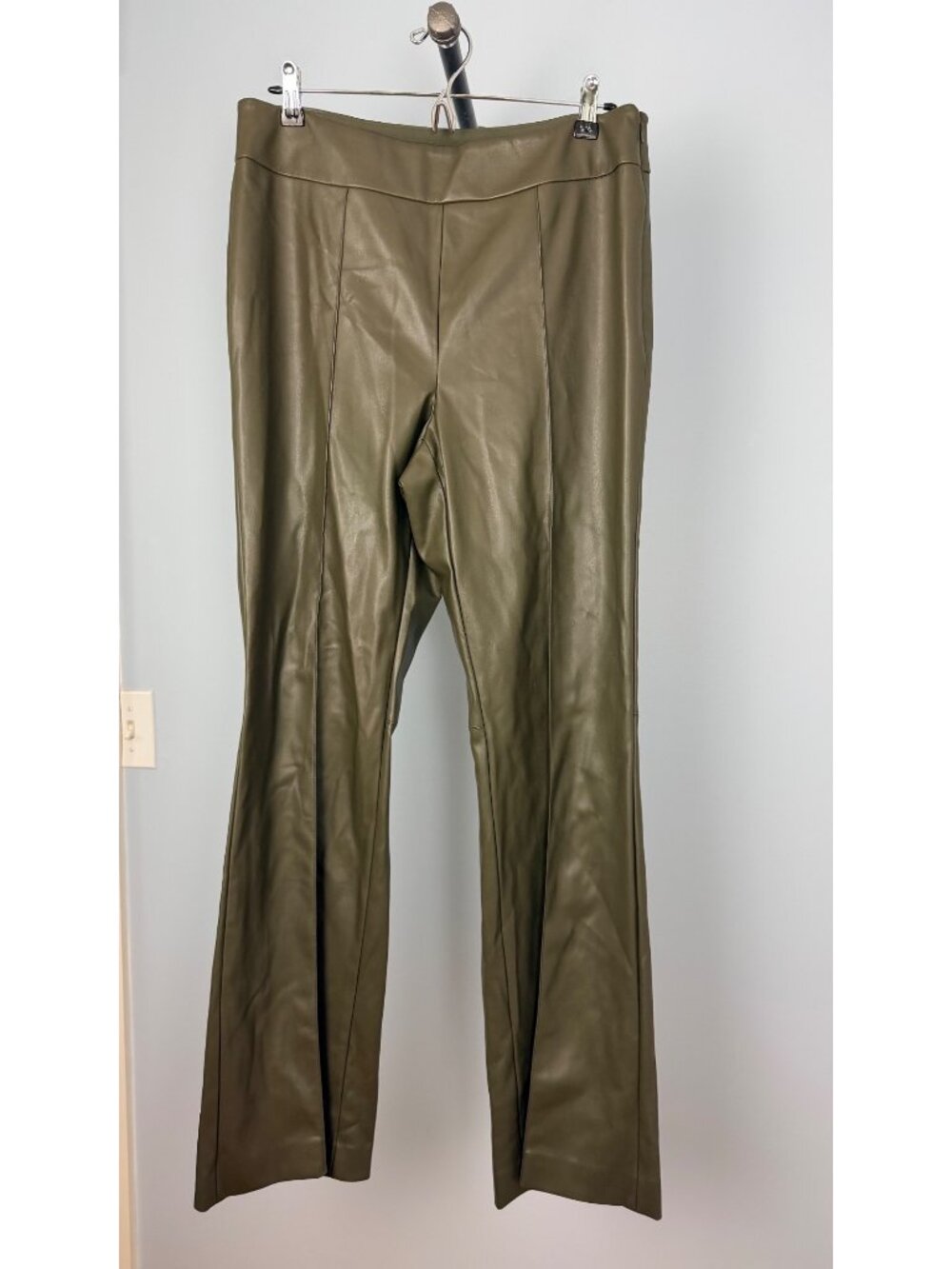 NWT Elie Tahari Vegan Leather Pants Olive Womens Size 12 MSRP $328